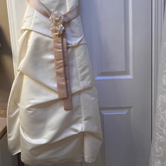 Kids Formal Wedding Attire Dress - Picture 2 of 3
